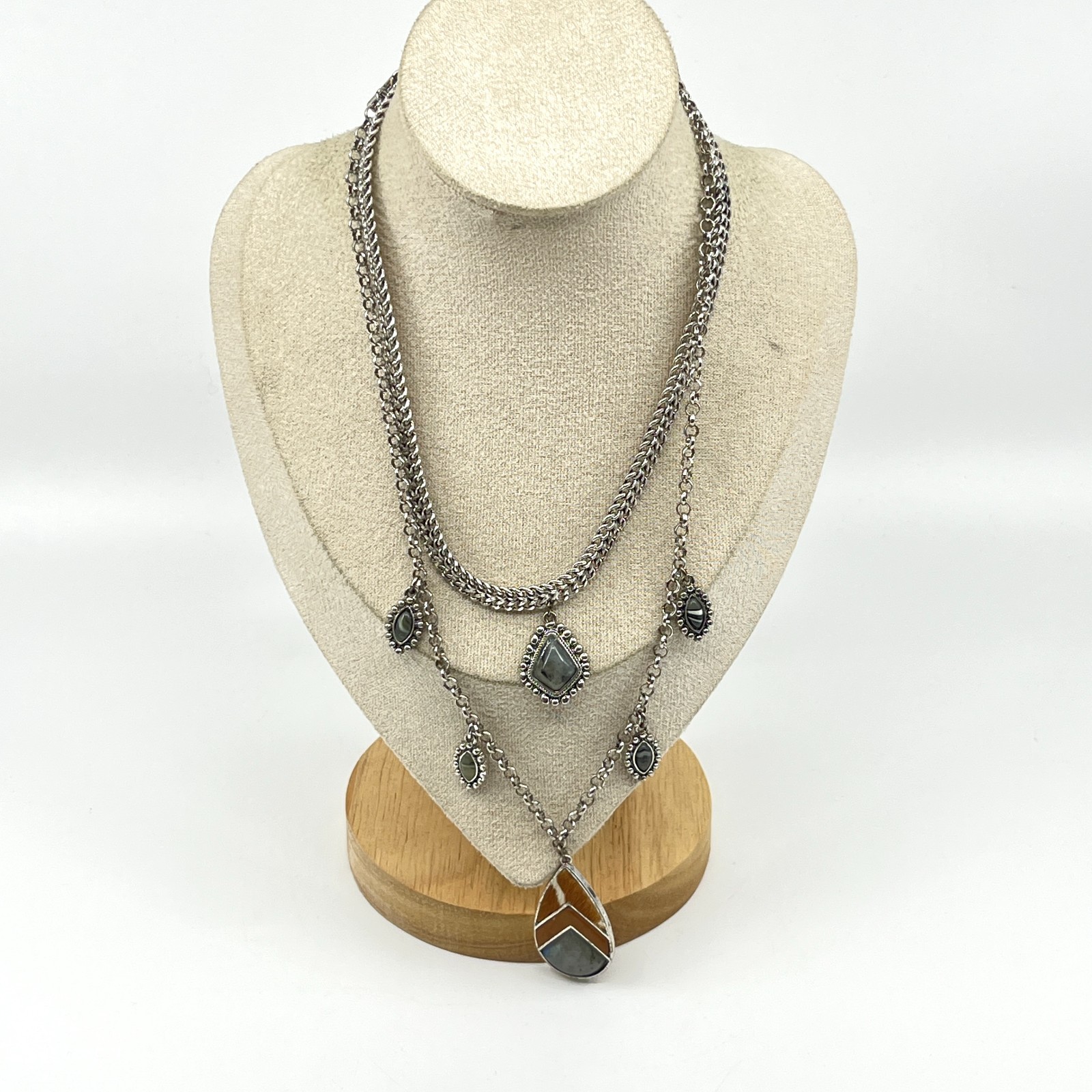 VTG Shyanne Southwest Boho Silver Tone Multi-Layer Mixed Stone Faux Fur Necklace