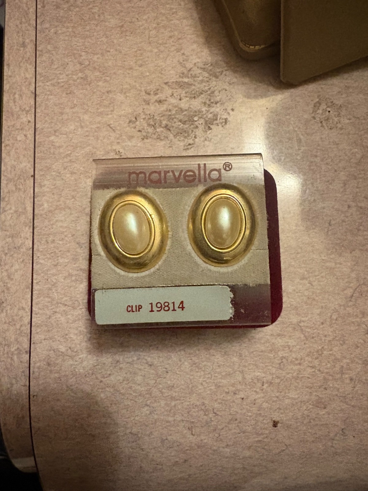 Vtg Marvella Clip on Earrings Soft Pink Cabochon & Gold Tone Oval 1980’s
