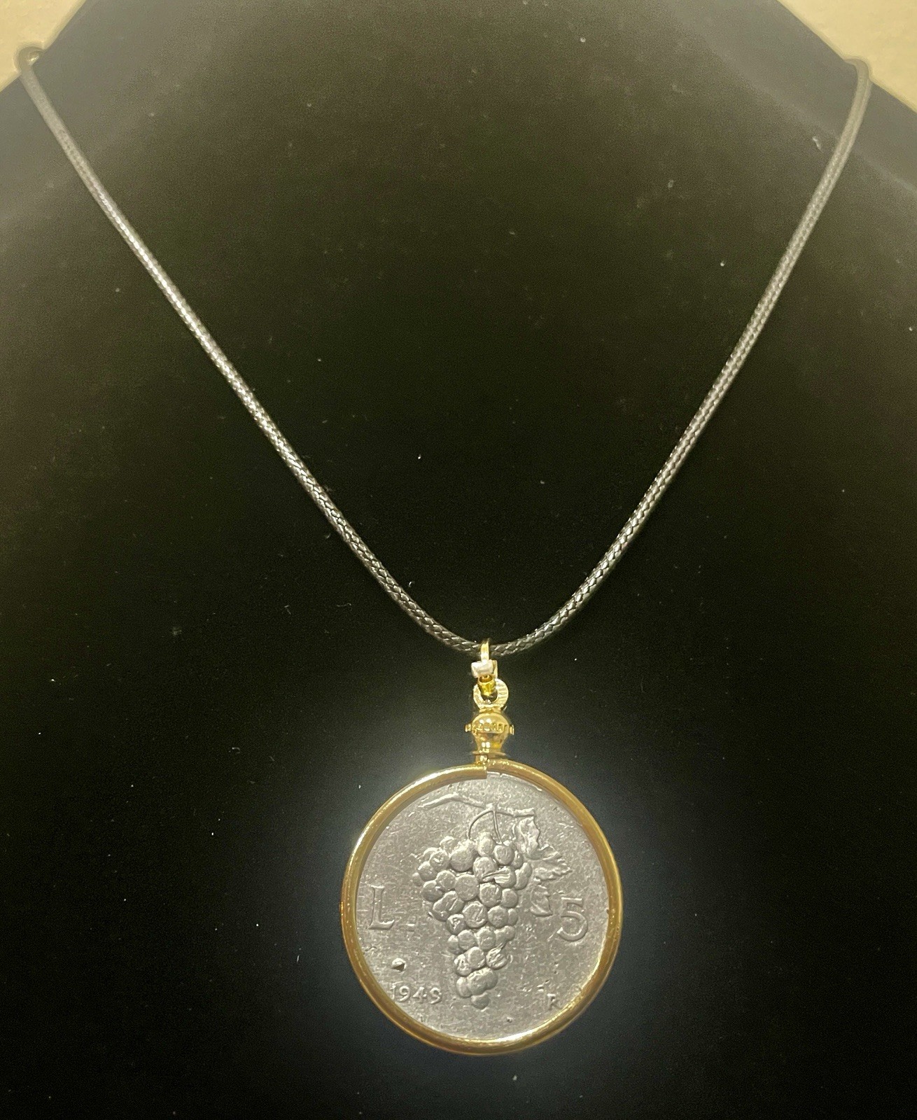 1949 Italy 5 Lire Grape Female Head Aluminium Coin 2.5g 26.7m Pendant Necklace