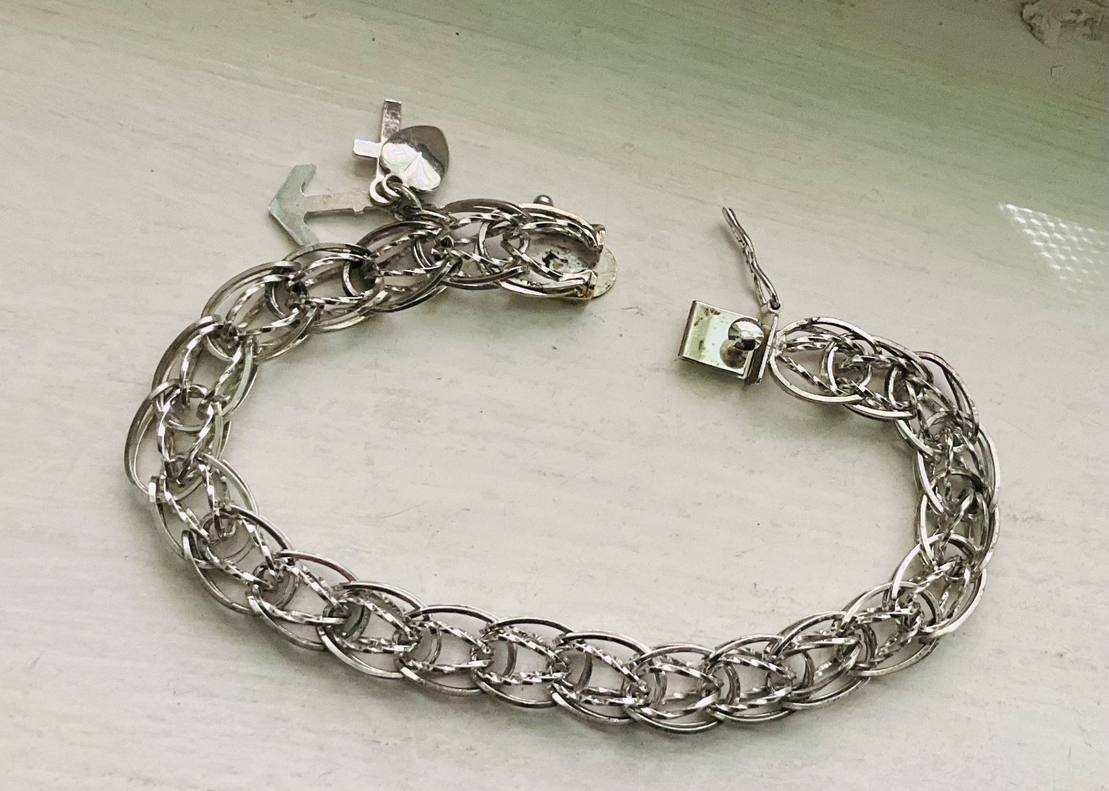 Vintage DYNASTY USA SILVER Starter CHARM BRACELET Estate 7 1/4” Wearable