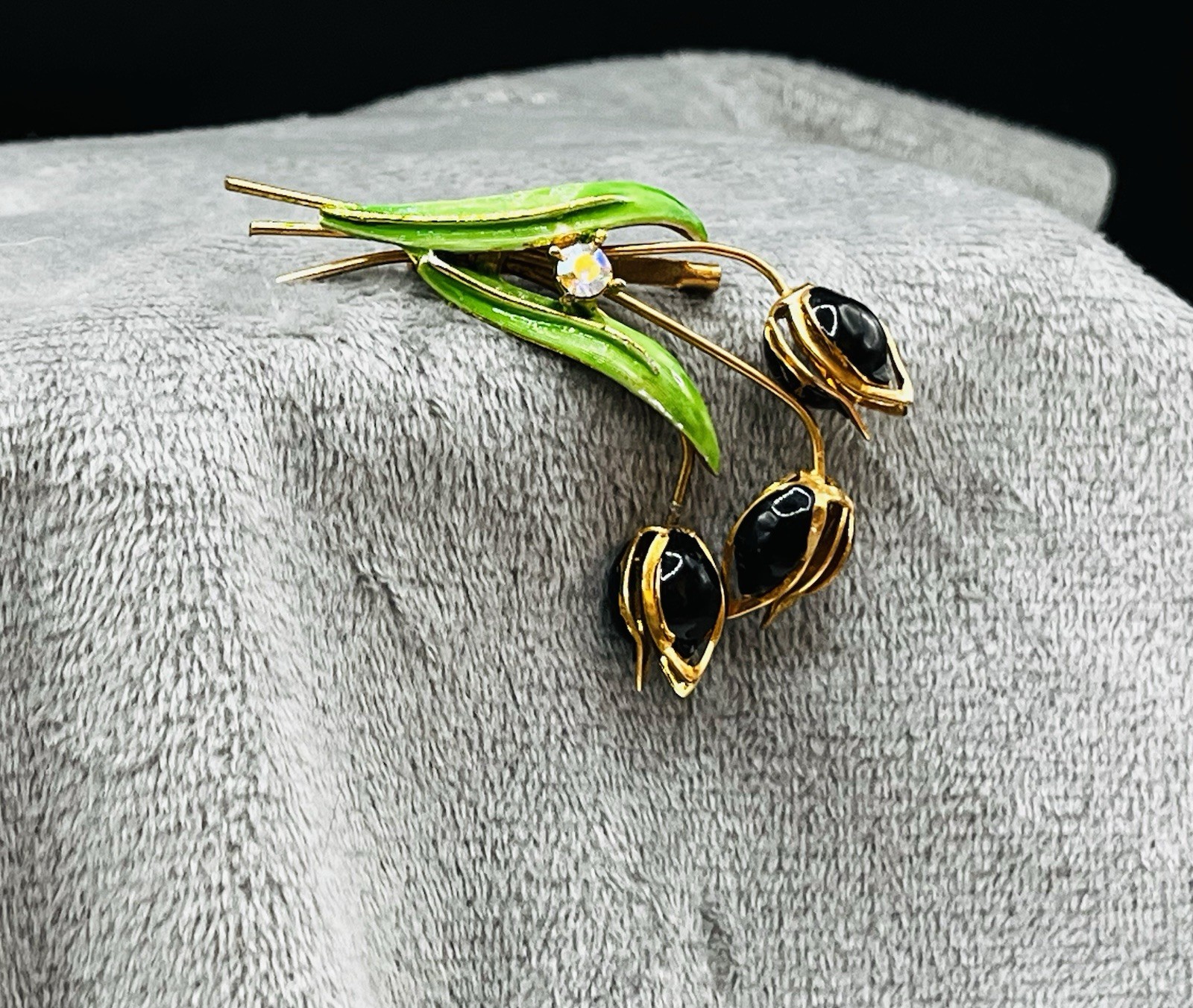Vintage Black Enamel Moving Tulip Mid Brooch 3-D Bouquet Gold tone 2.5”