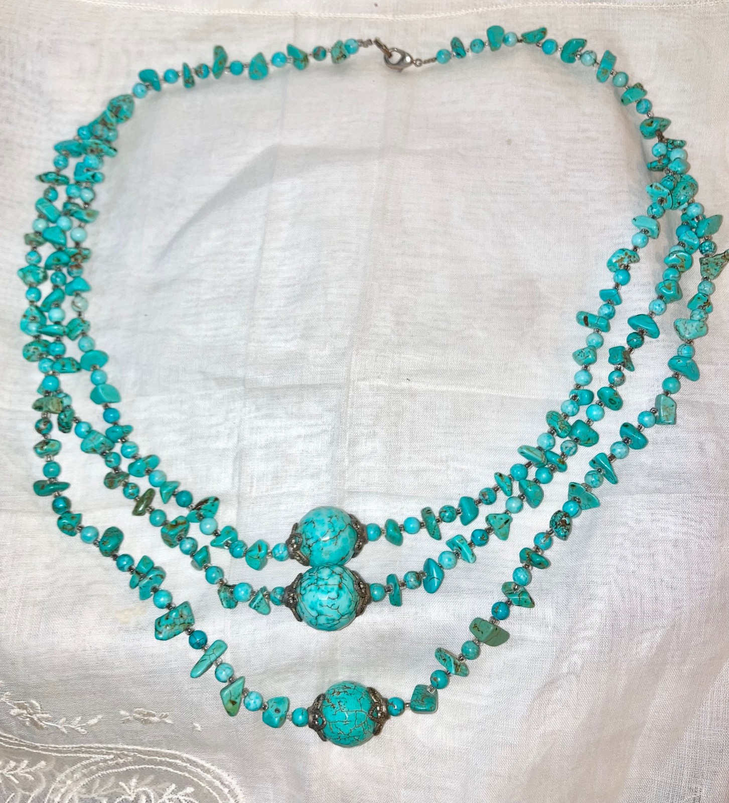 Layered Necklace Silver Tone Glass & Natural Howlite Stone Beads Vtg Multistrand