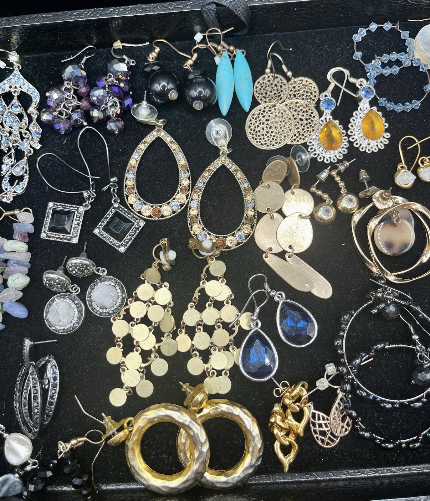 VTG-modern Fashion Drop Earrings Multi Designs Materials Wear Resell 46pr. Lot