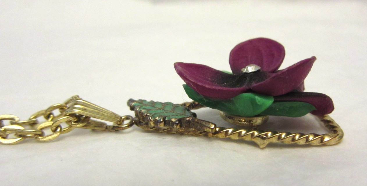 VTG Purple Lucite Pansy Violet Flower Pendant Necklace & Pierced Earrings Stone