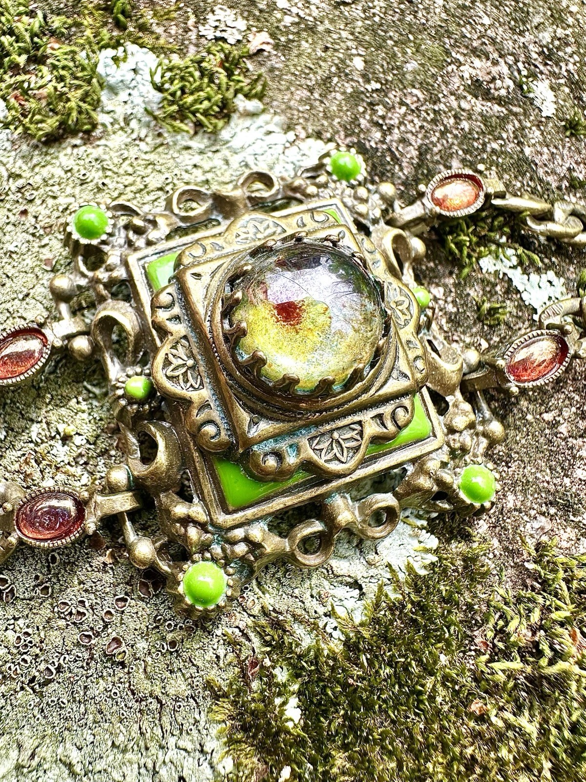 VTG Uranium Vaseline Glass Jewelry Bracelet Panel Cabachon Art Deco Style Czech