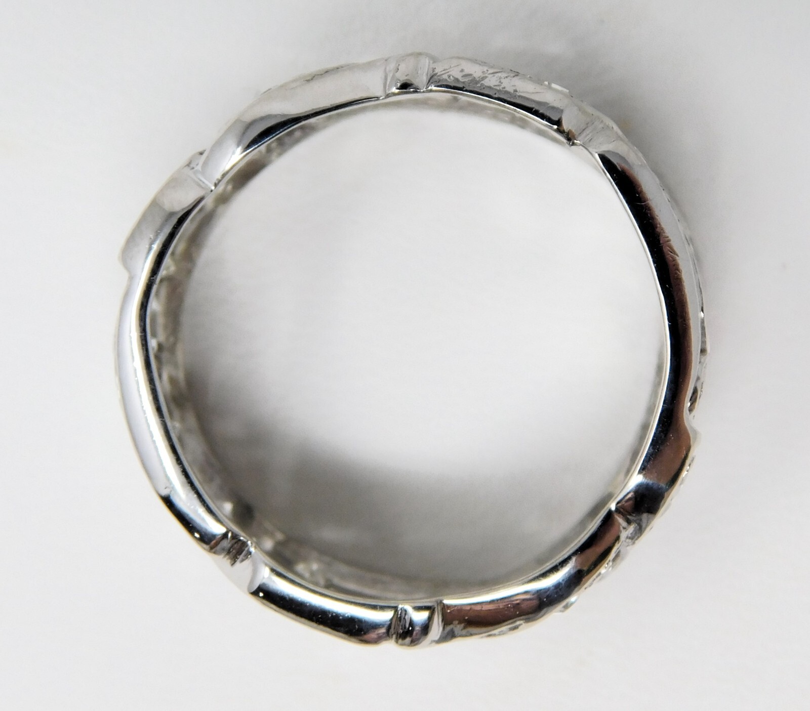 Platinum Late ART DECO XOXO + Mini Hearts Diamond 8.4 mm Band Ring Sz 6.75 B6946