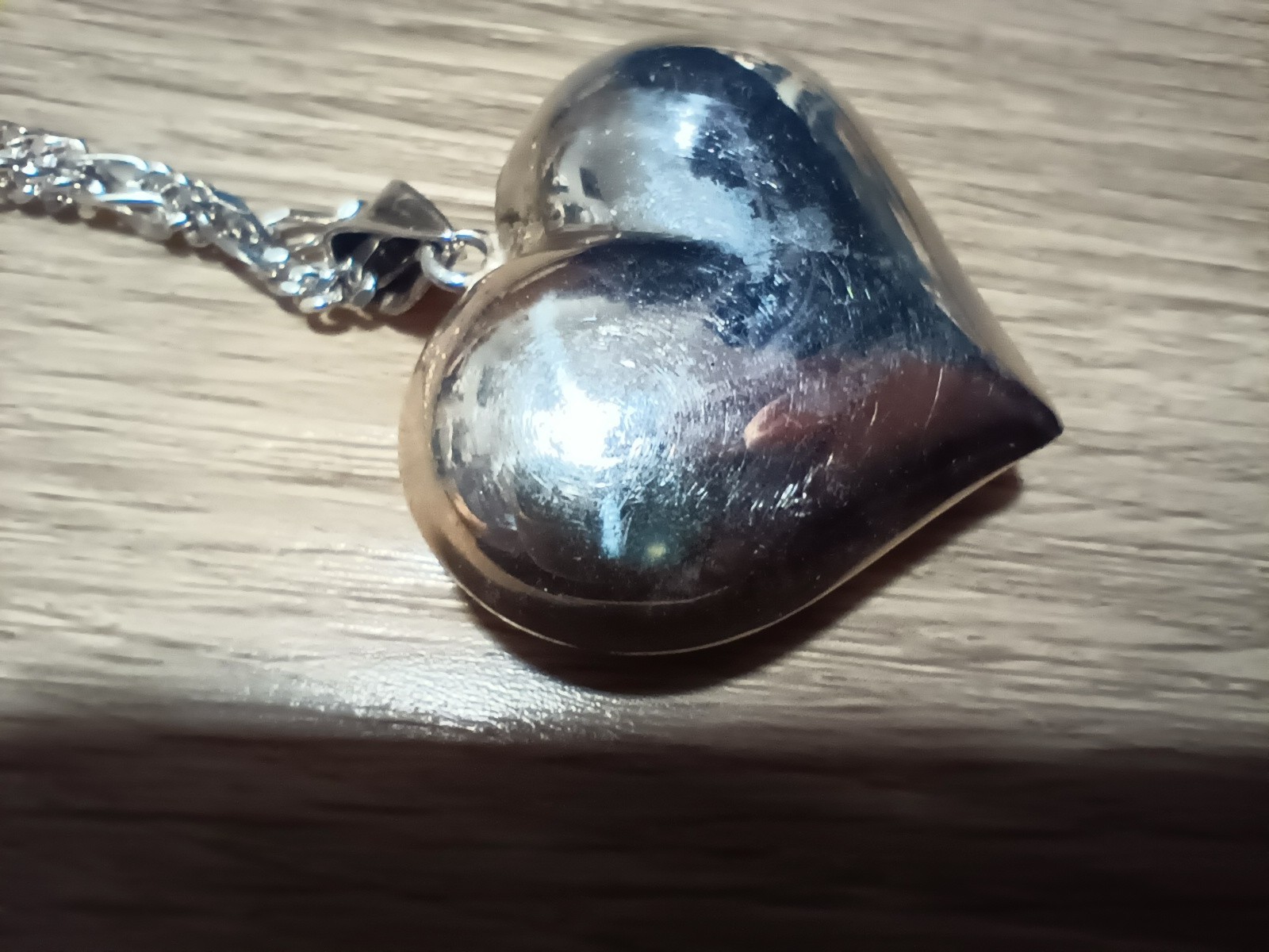 Vtg Sterling Silver Floral Etched Puffy Heart Necklace 19 3/4″