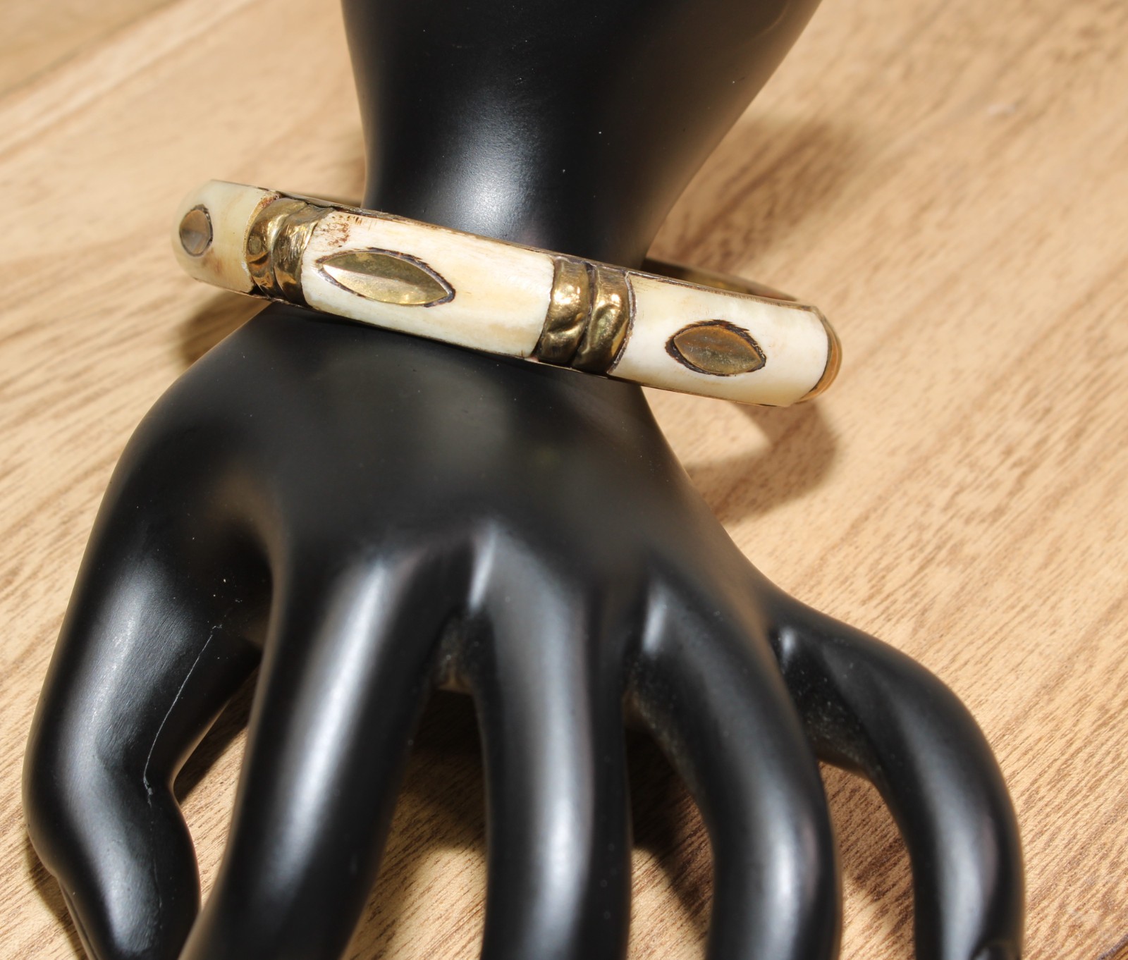Vintage Bone & Brass Bangle Bracelet Moroccan Berber – Handcrafted Ethnic Tribal