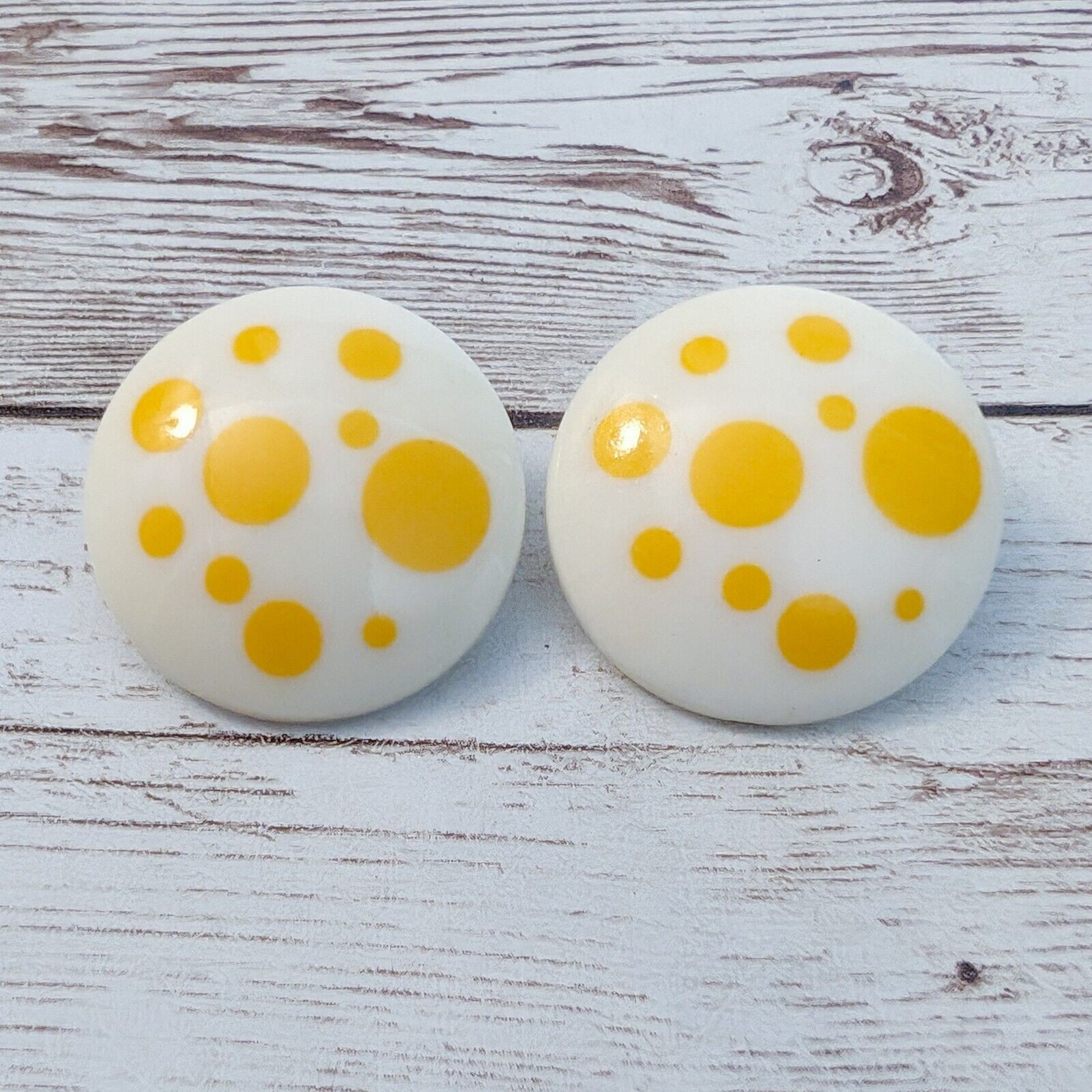 Vintage Earrings For Pierced Earrings – Off White with Yellow Spots