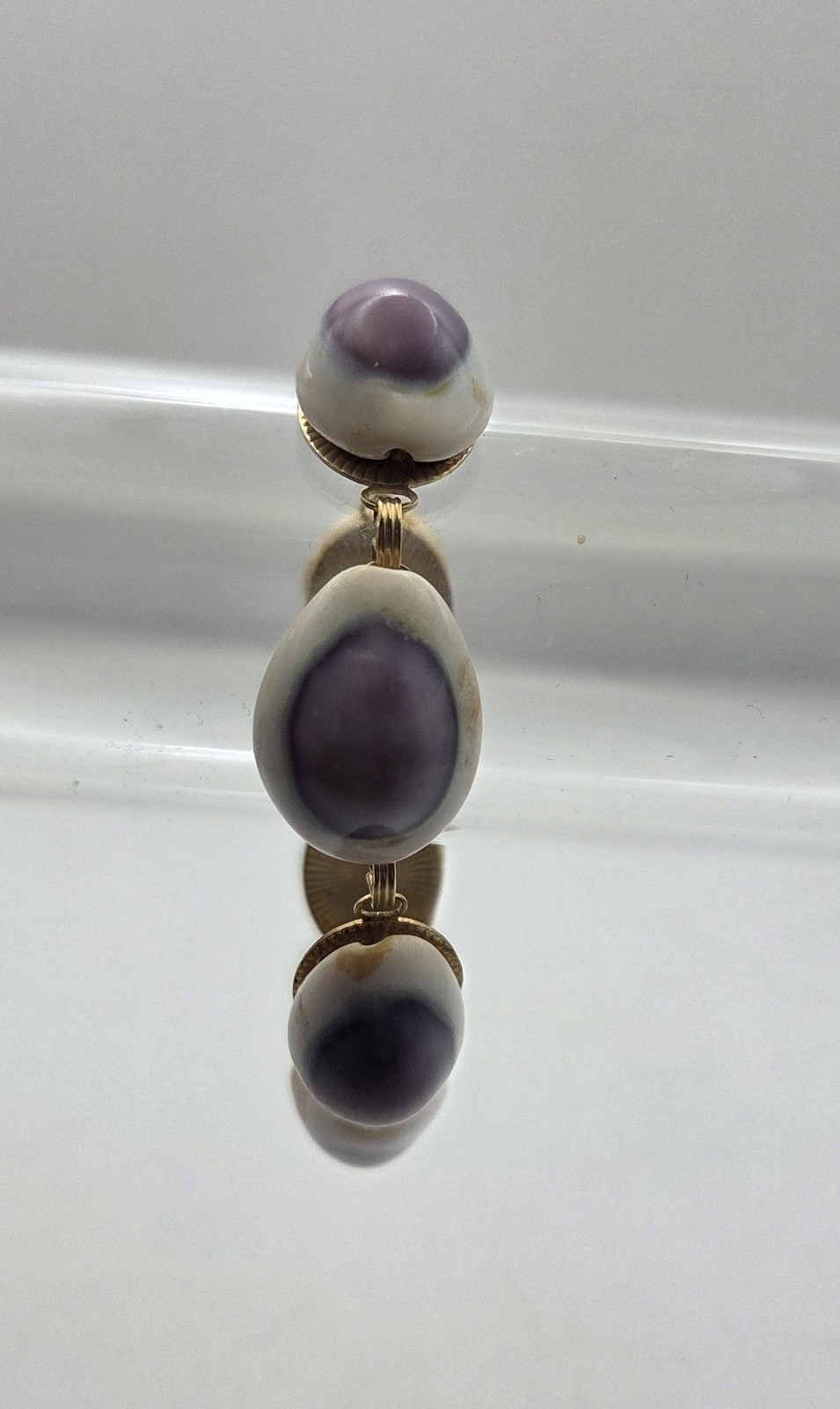 Vintage White Purple Top Cowrie Shell Gold Tone Seashell Bracelet Eyes Unique