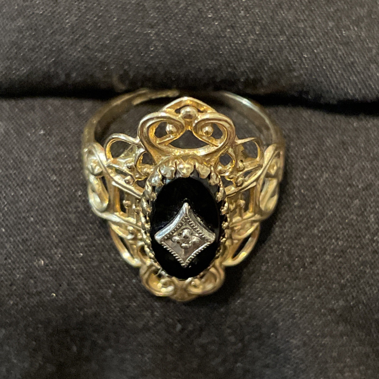 Vintage PSCO 10K Gold Black Onyx Diamond Filigree Lace Cocktail Ring Size 7