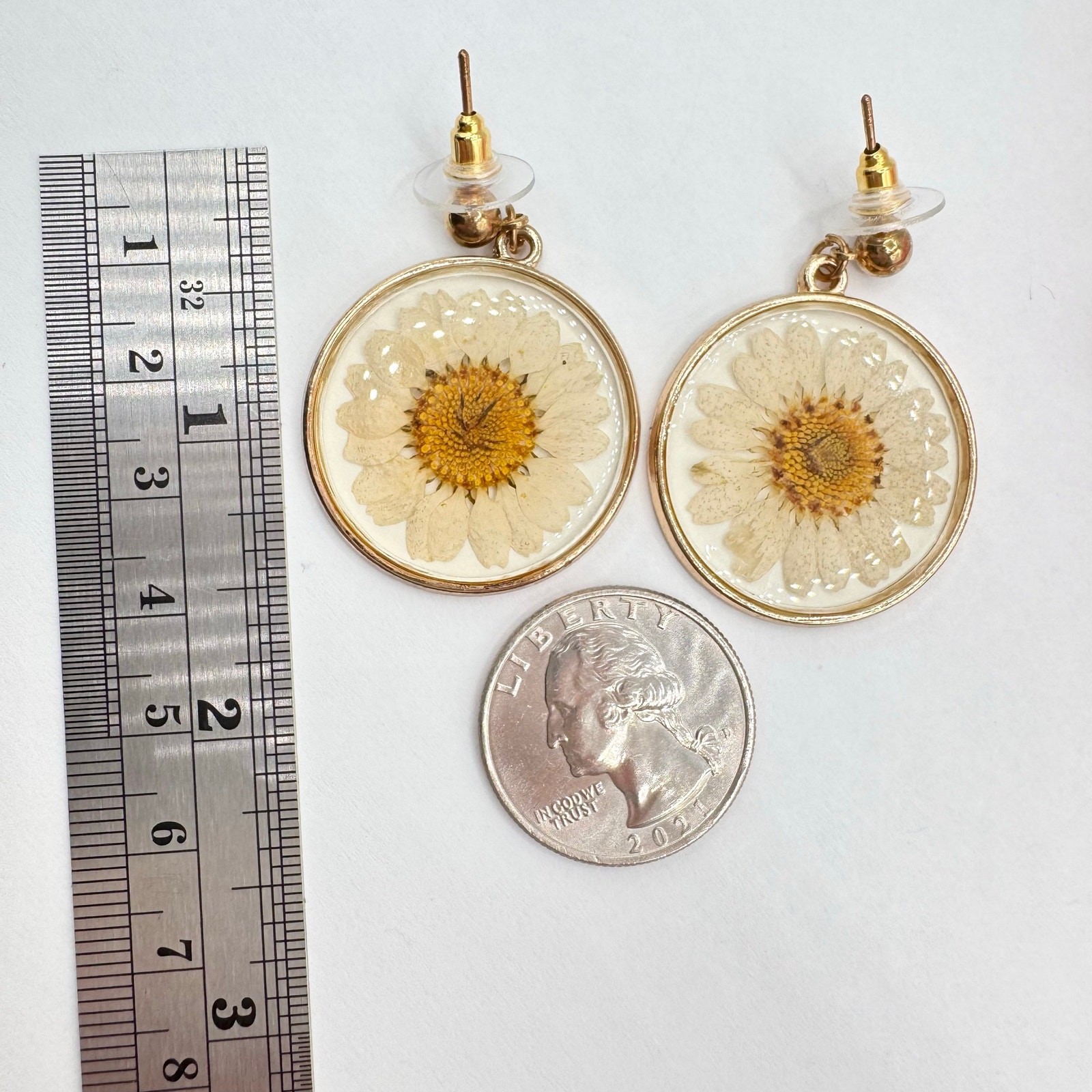 Vintage Dried Pressed Daisy Earrings Flower In Resin Cottagecore Garden Party