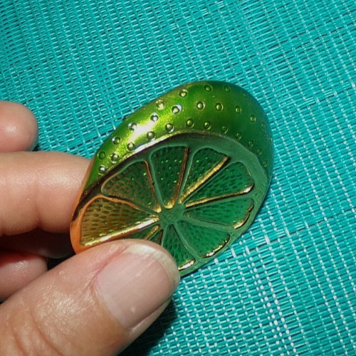CROWN TRIFARI signed Lime slice shaped pin–FUN!–OMG!!