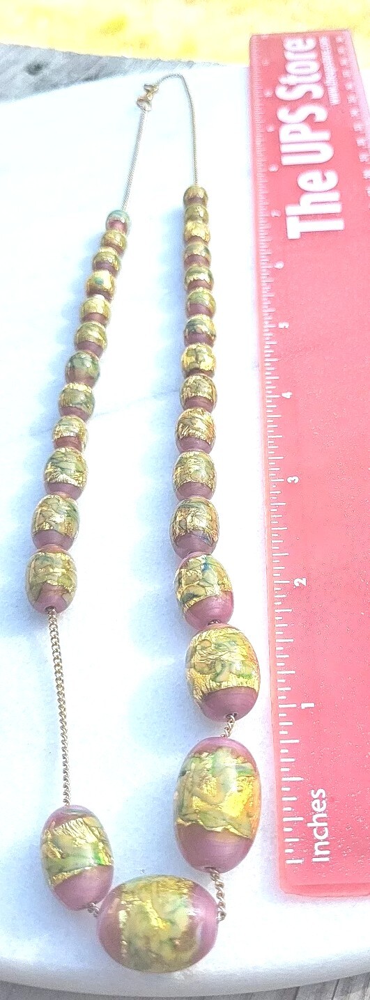 SALE! RAREST VINTAGE GOLD FOIL GREEN YELLOW MAUVE GLASS BEAD CHAIN NECKLACE SET