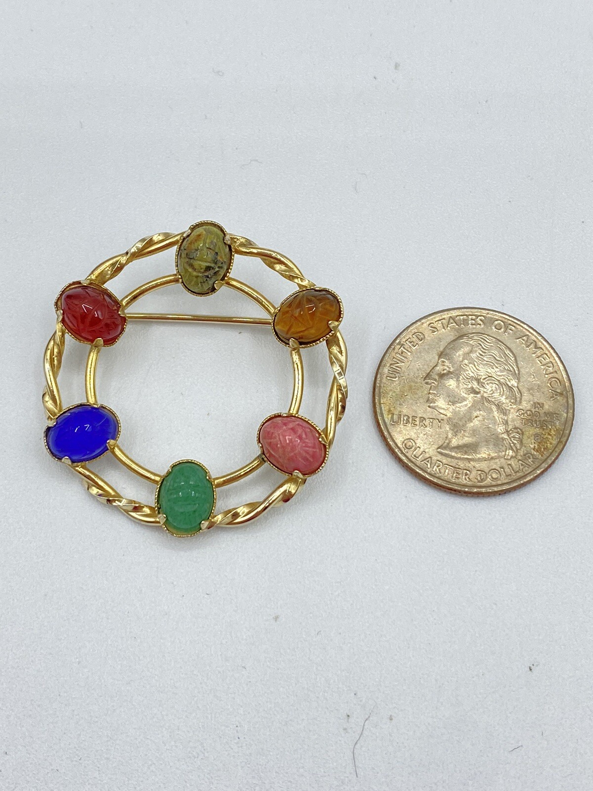 DIXELLE Brooch Signed SCARAB GEMSTONE ROUND PIN 1/20 12K GOLD FILLED 1 1/4″