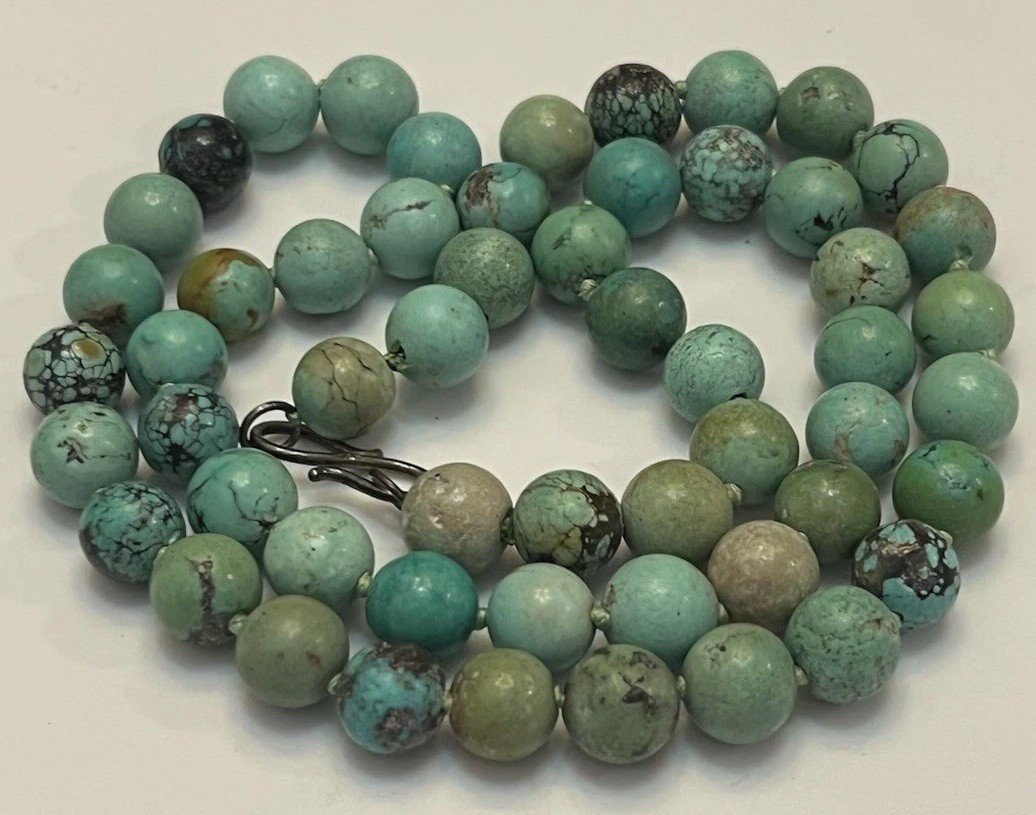 Vintage Hubei Turquoise Beaded Necklace 23.5 in 70 Gram 10.1 mm Double Knotted