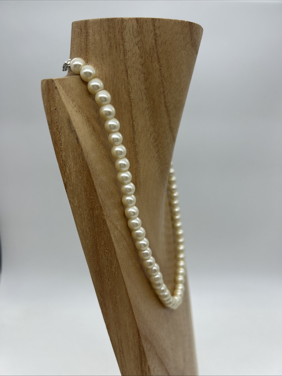 Vintage Cream Faux Pearl Necklace 45cm Heavy