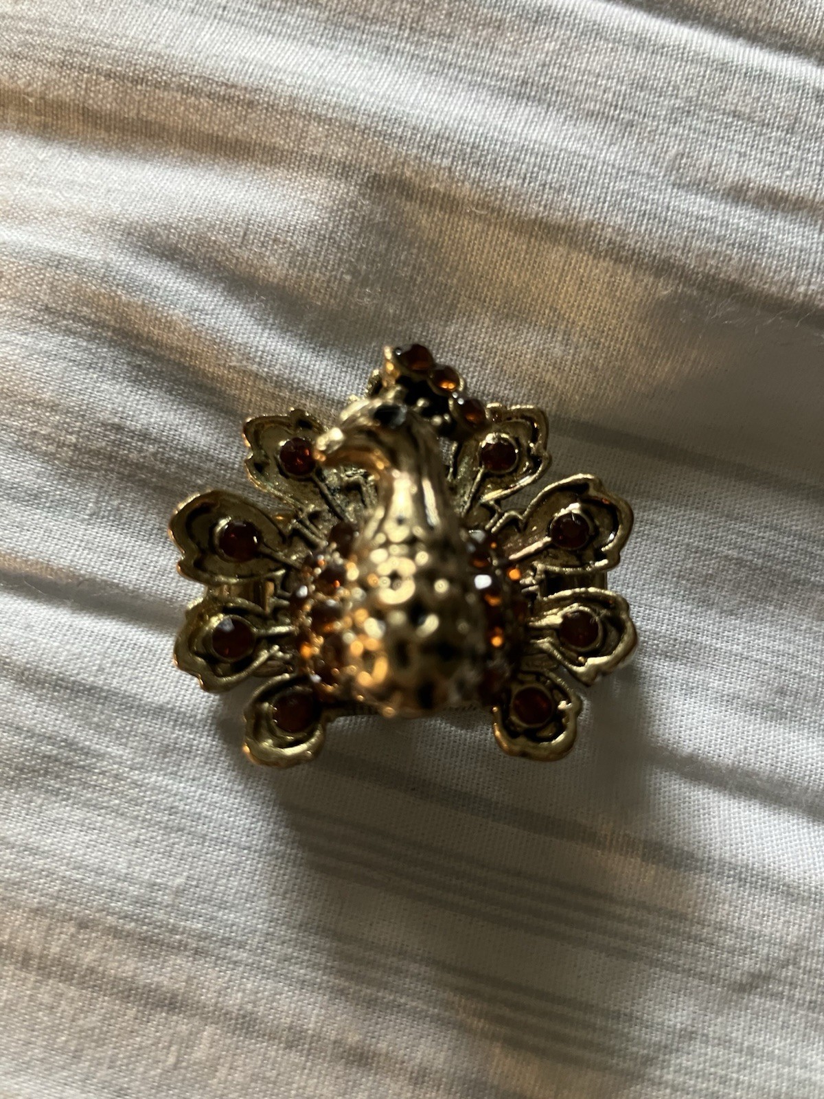 Peacock Expanding Ring Gold Tone Amber Color Fashion Jewelry Vintage Statement