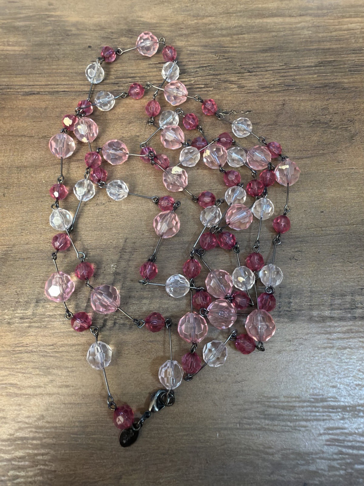 Vintage Signed Joan Rivers Gunmetal 2 Tone Pink Lucite Bead 59″ Necklace