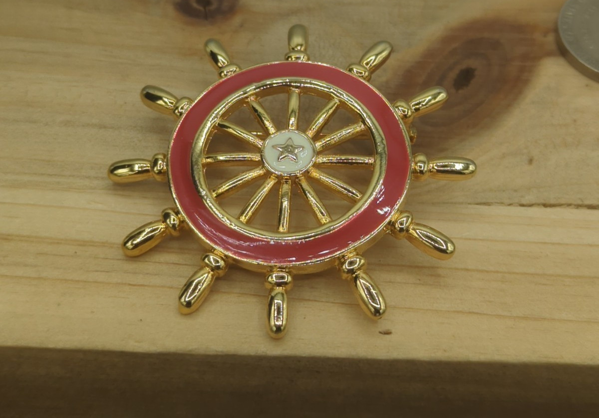Vintage Danecraft Red Enameled Metal Nautical Ship Wheel Brooch Pin 2”
