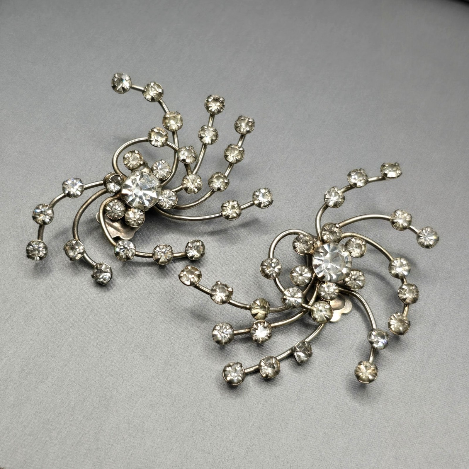 Vintage Rhinestone Clip On Earrings 2.25″ Silver Mid Century Atomic Starburst