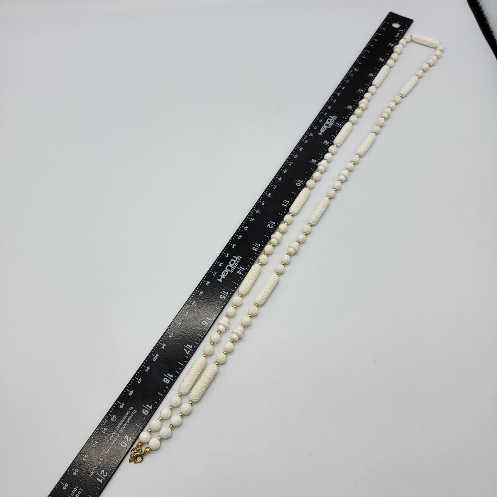 VTG Sarah Coventry Beaded Flapper Necklace White Lightweight Flower Retro 40″