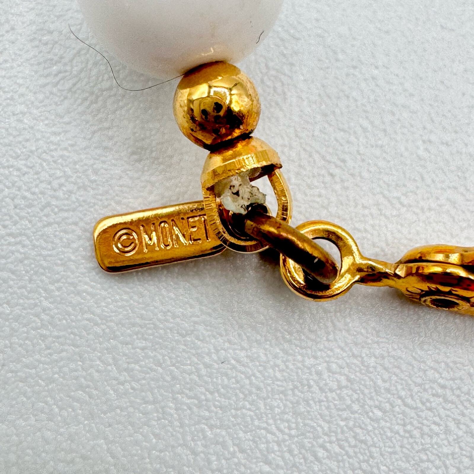 Vintage Monet White Beaded Signed Bracelet Gold Tone Chic Classic Sister Clasp