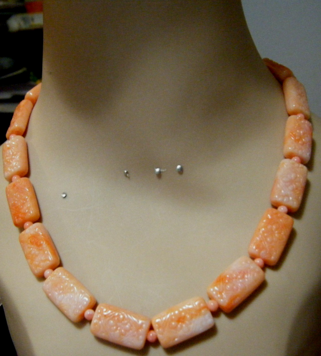 Antique Necklace faux coral Lucite large &real pink coral supportive beads