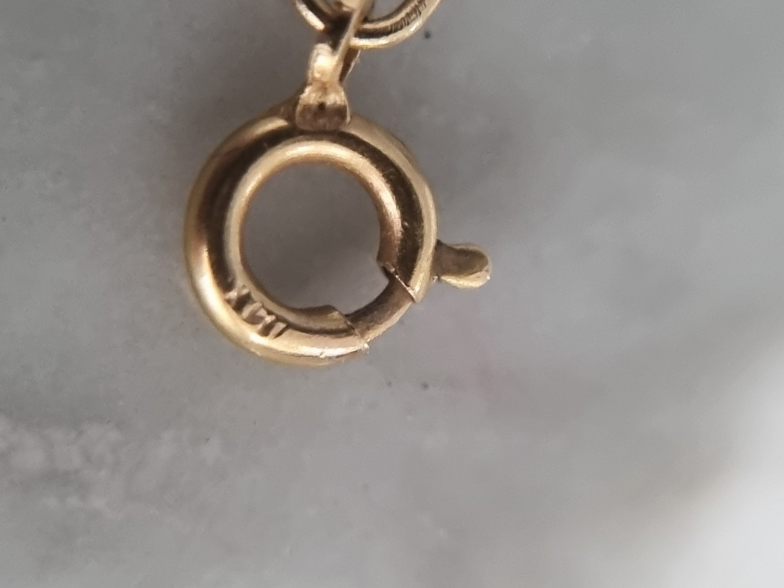 Vintage Solid 14K Yellow Gold Engraved Heart Locket Pendant Necklace 2.6g Video