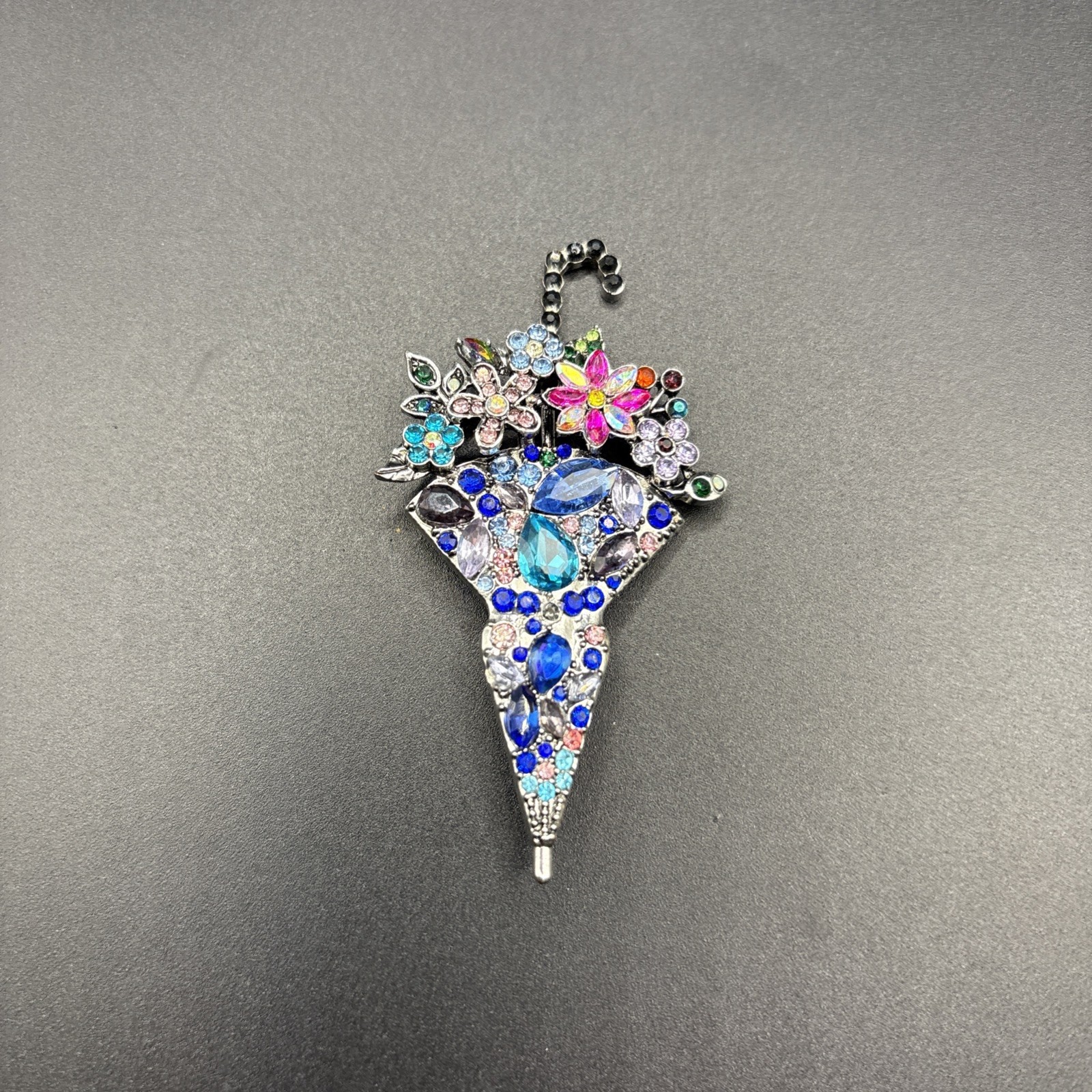 “Metal Gallery” Umbrella Brooch Silver with Multicolor Stones – broken clasp!!!