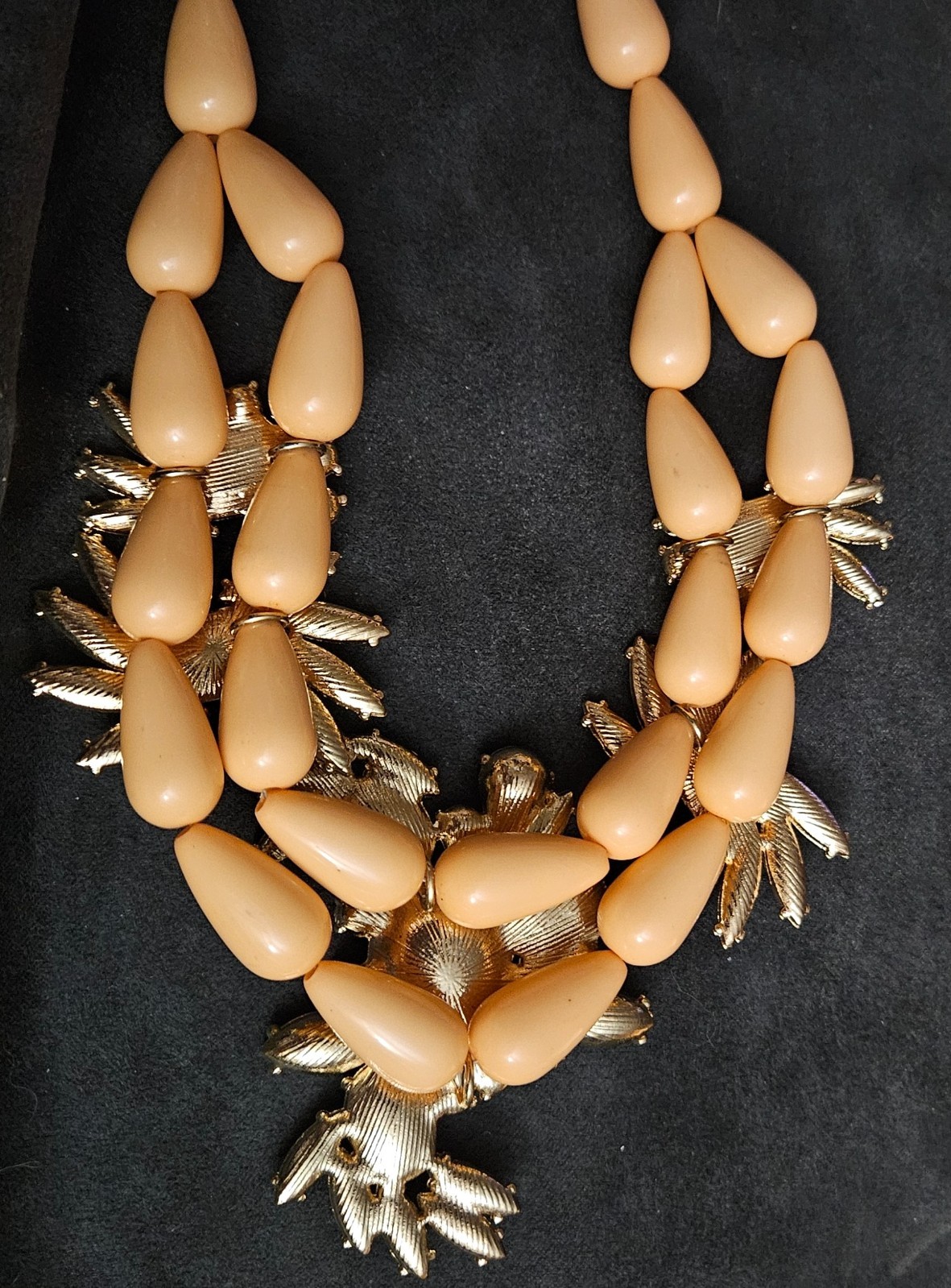 VINTAGE Peach Bead Multicolor Rhinestone Double Strand Necklace 17 18 19 Inch