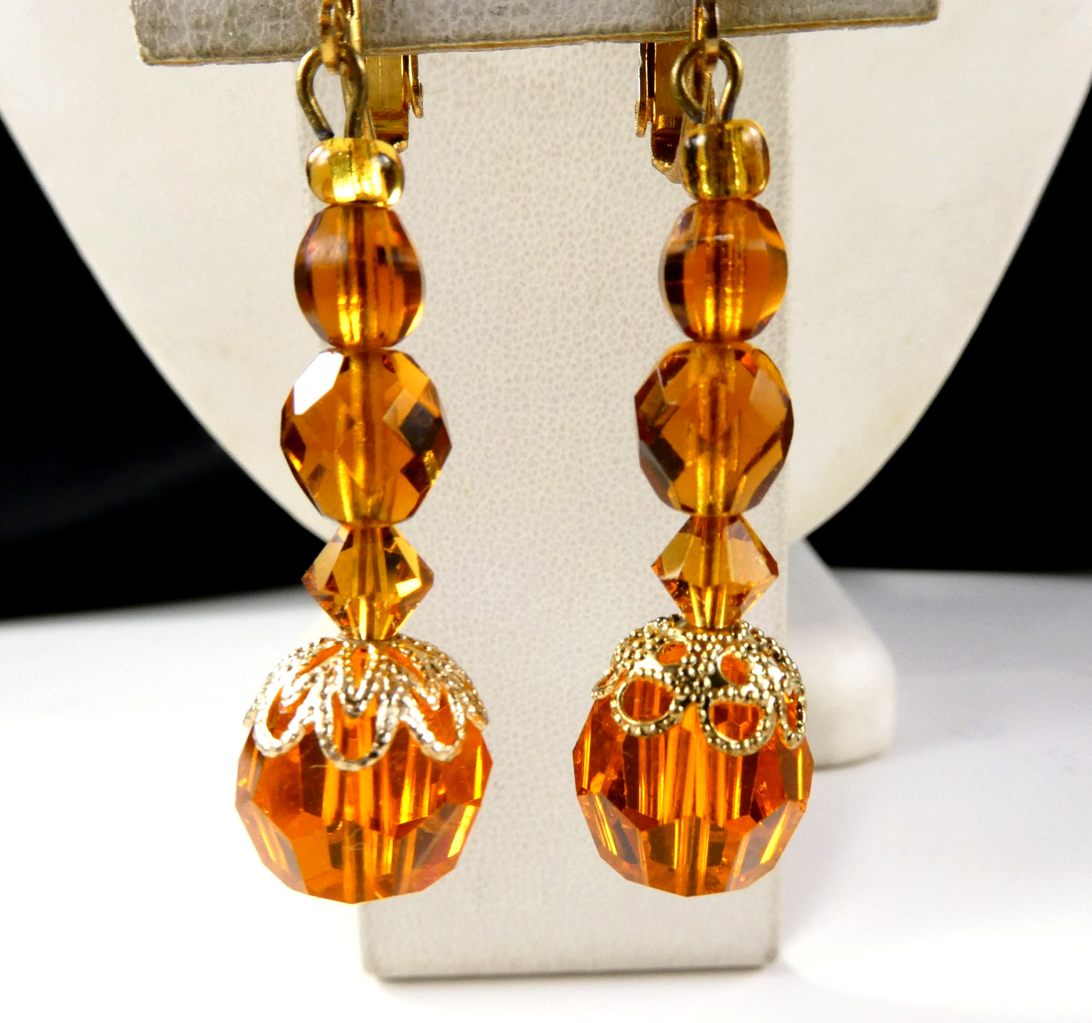 Vintage Orange Glass Crystal Drop Dangle Earrings Clip On Gold Tone Beauties