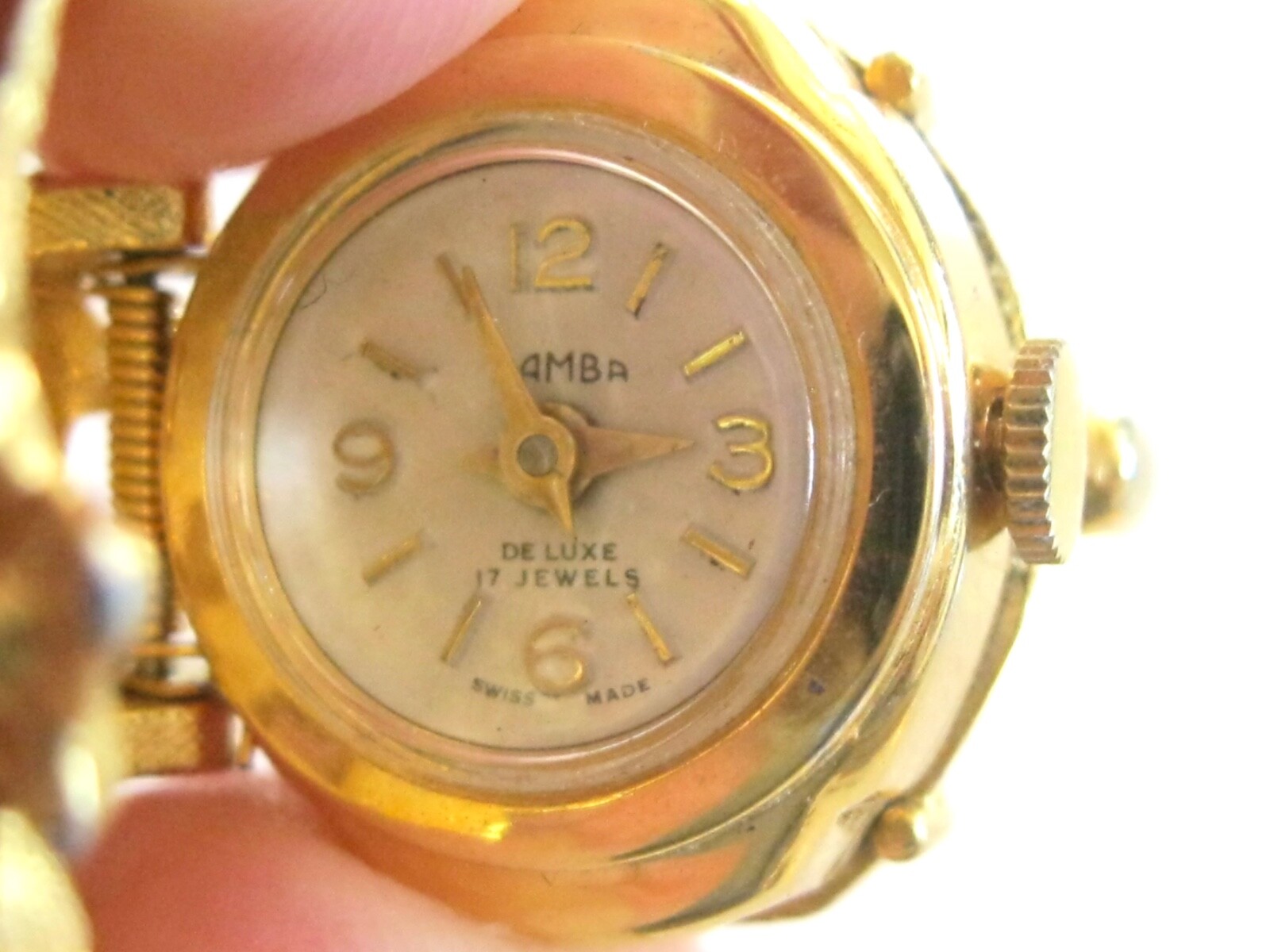 VINTAGE SAMBA MANUAL WIND WATCH RING W HINGED SPRING FORGET ME NOT FLORAL COVER