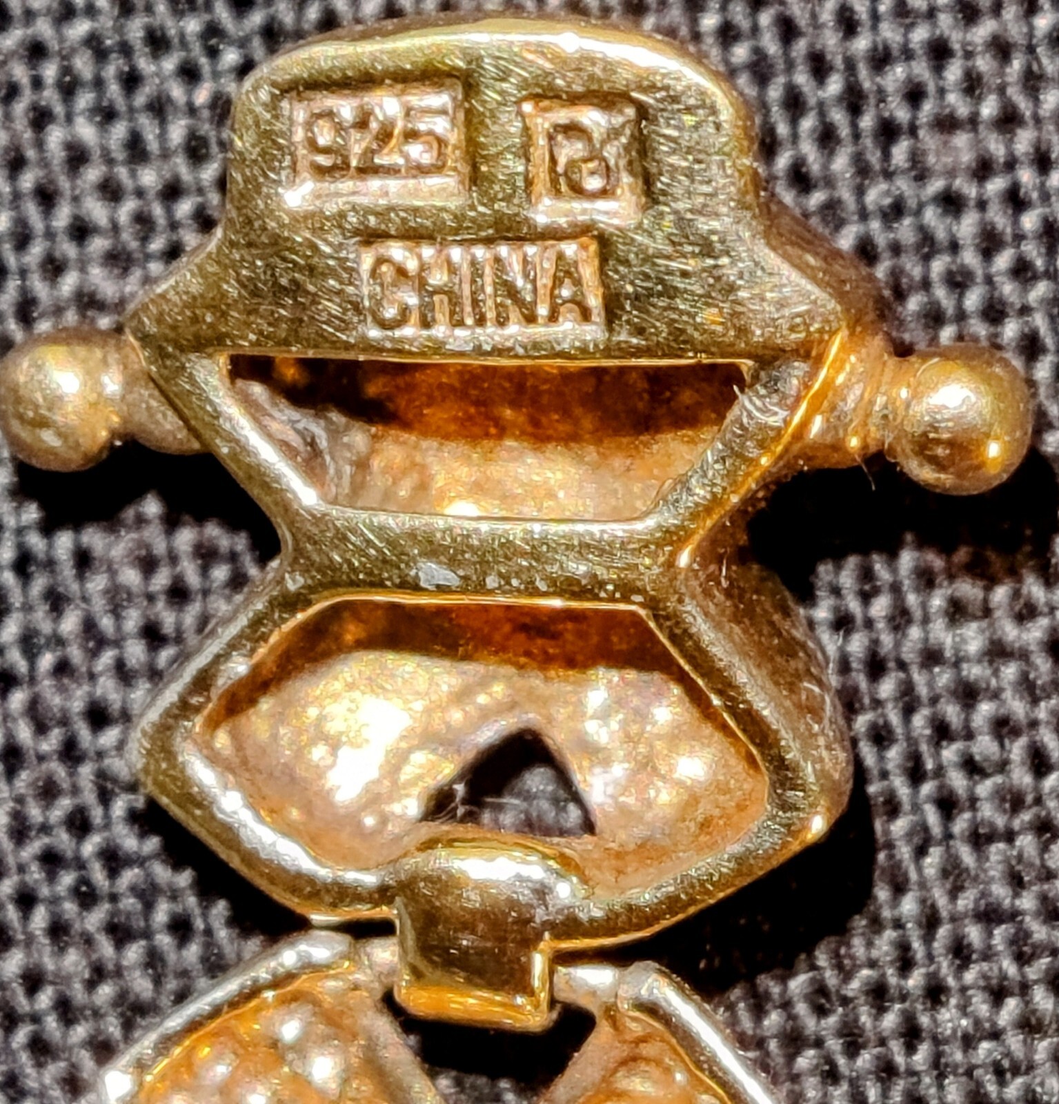 Vintage Gold Vermeil On Sterling Silver 925 X Design bracelet 2 safety Clasps