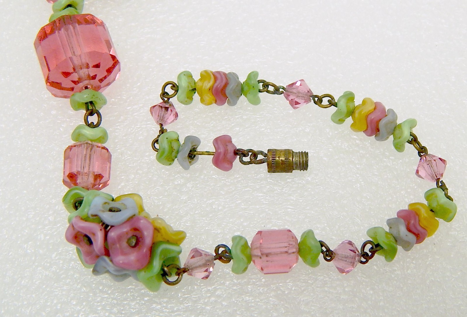 Vintage Czech Glass Flower and Bead Necklace Free Ship
