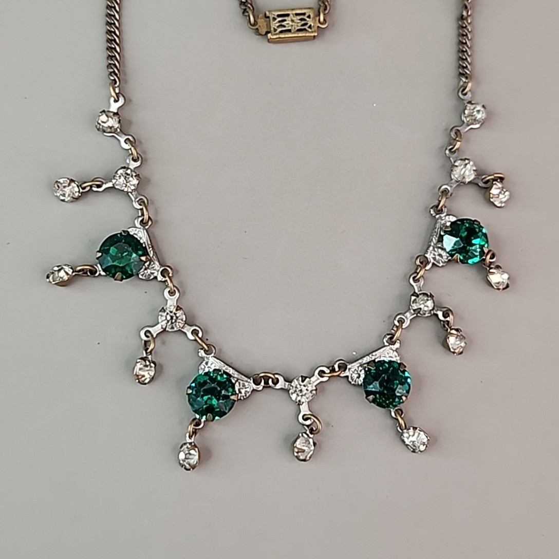 Vintage Rhinestone Necklace Festoon Green Glass Drops Multi-tone 16″ 1940s