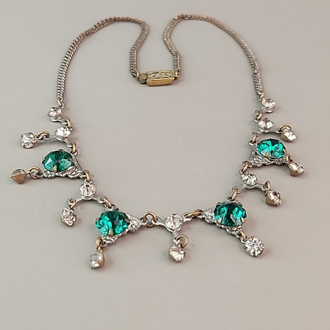 Vintage Rhinestone Necklace Festoon Green Glass Drops Multi-tone 16″ 1940s