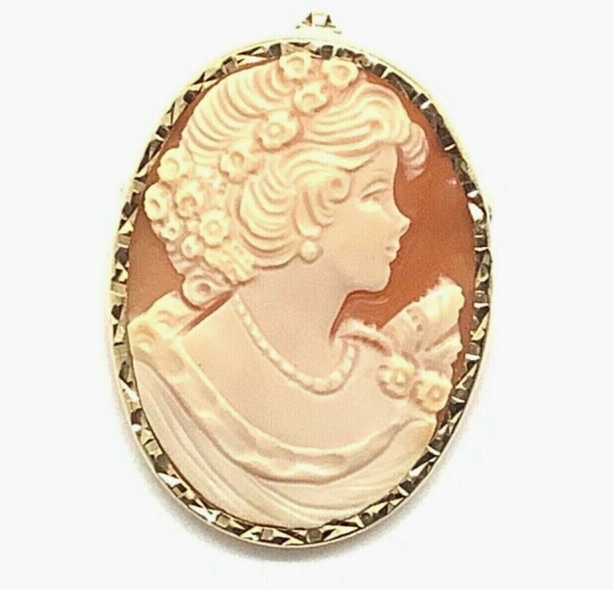 14KT Yellow Gold Hand-Carved Right Facing Shell Cameo Pendant/Brooch, Signed Gm