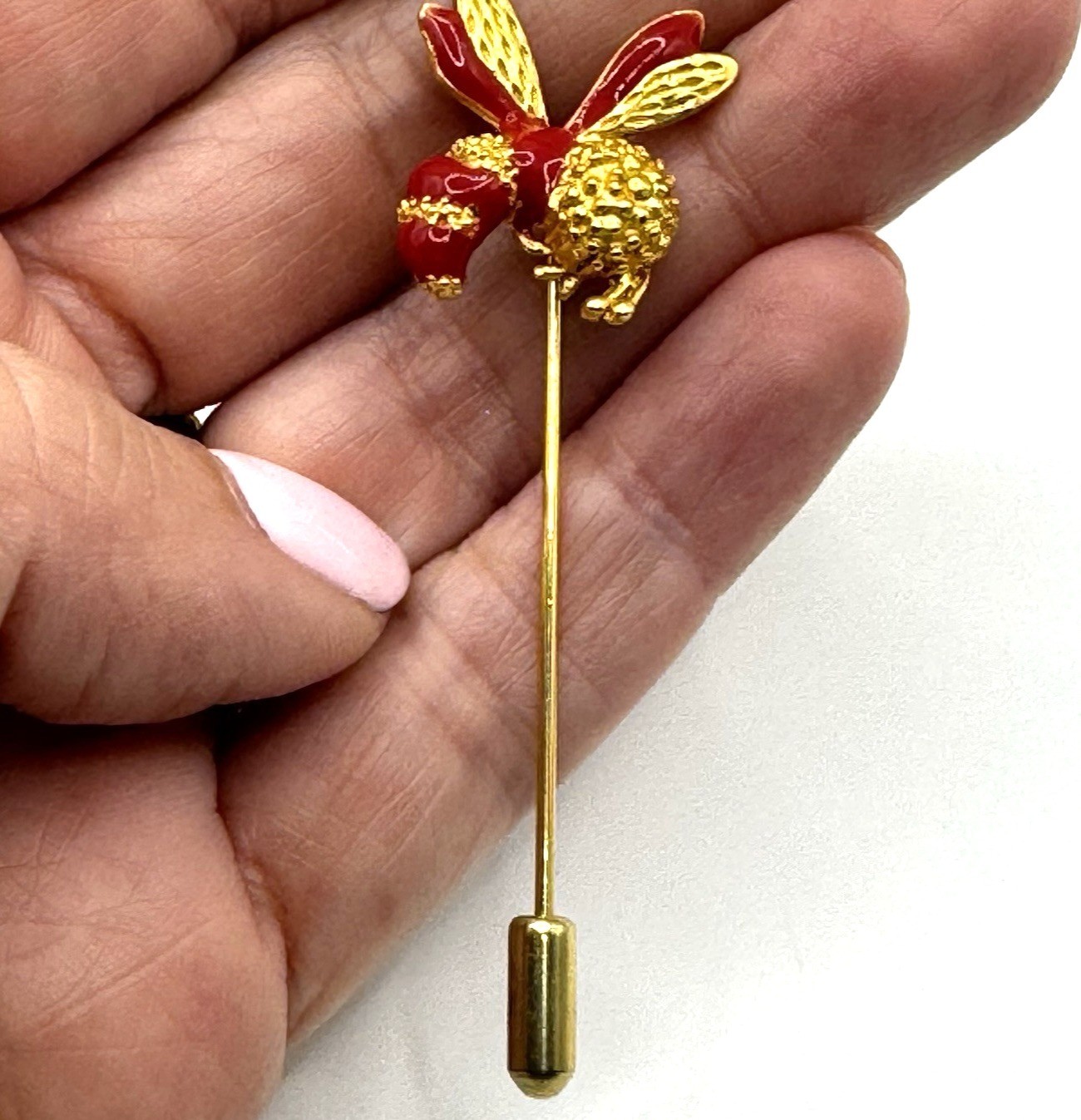 Vintage Gold & Red Bee Stick Pin Brooch Enamel Finish Insect Design Lapel Access