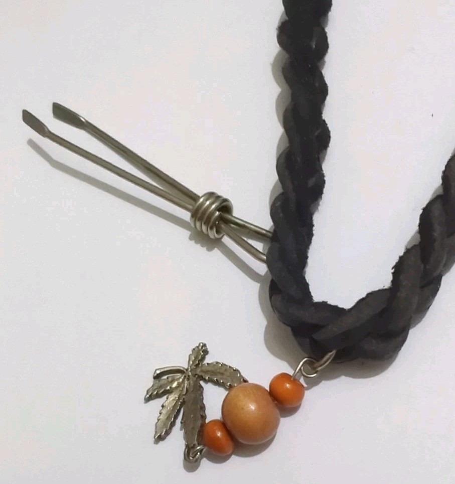 VTG 70/80’s Cannabis Leaf & Roach Clip Necklace Braided Leather Boho Hippie