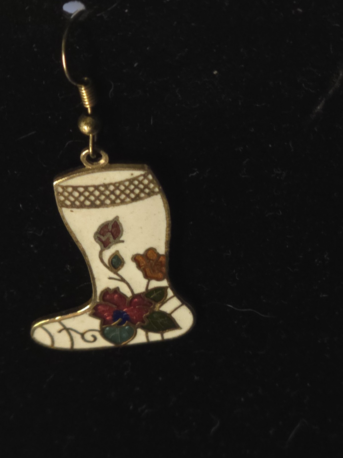 Vintage cloisonne white socks flower enamel gold tone earrings 39×21 mm