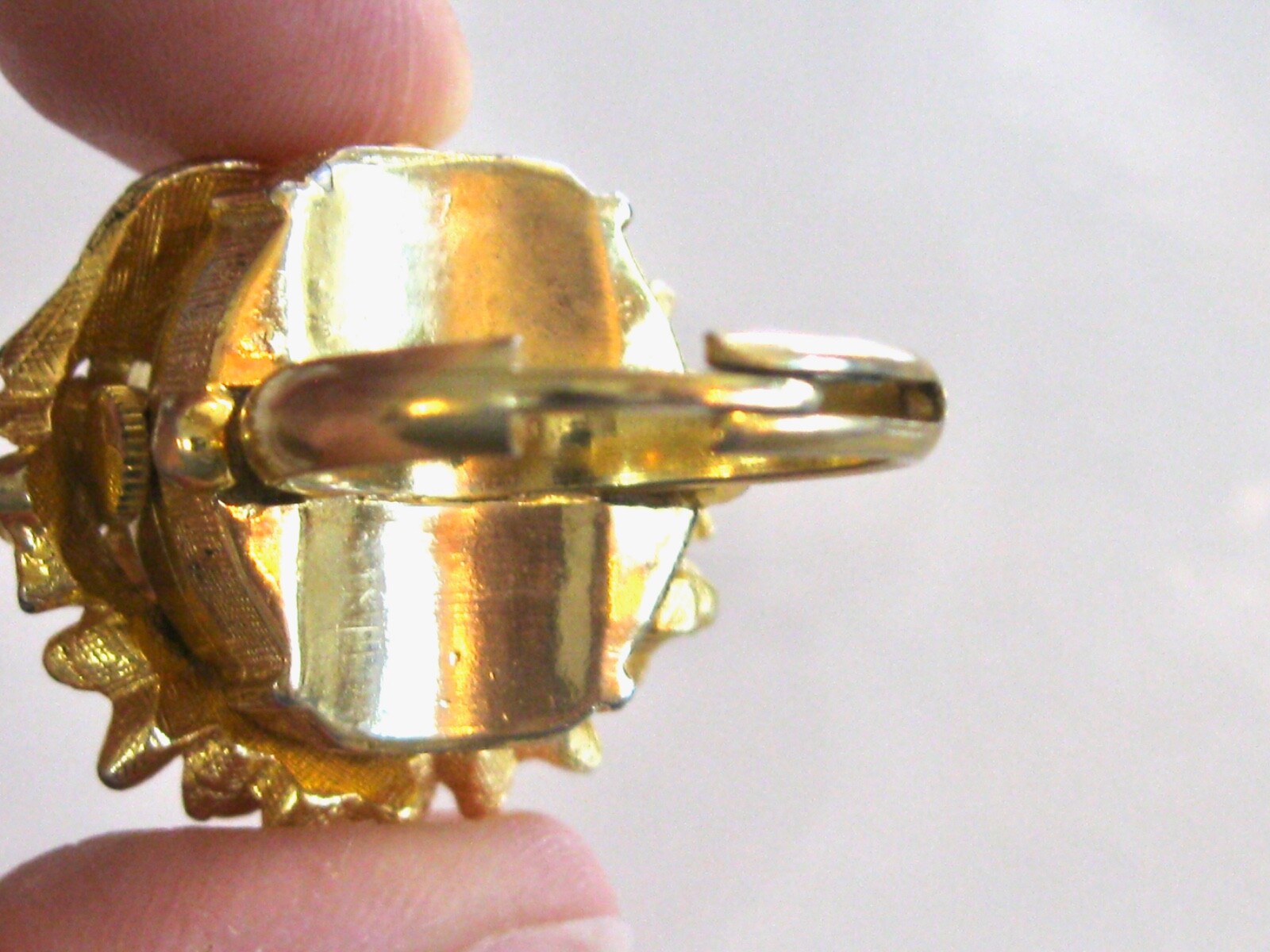 VINTAGE SAMBA MANUAL WIND WATCH RING W HINGED SPRING FORGET ME NOT FLORAL COVER
