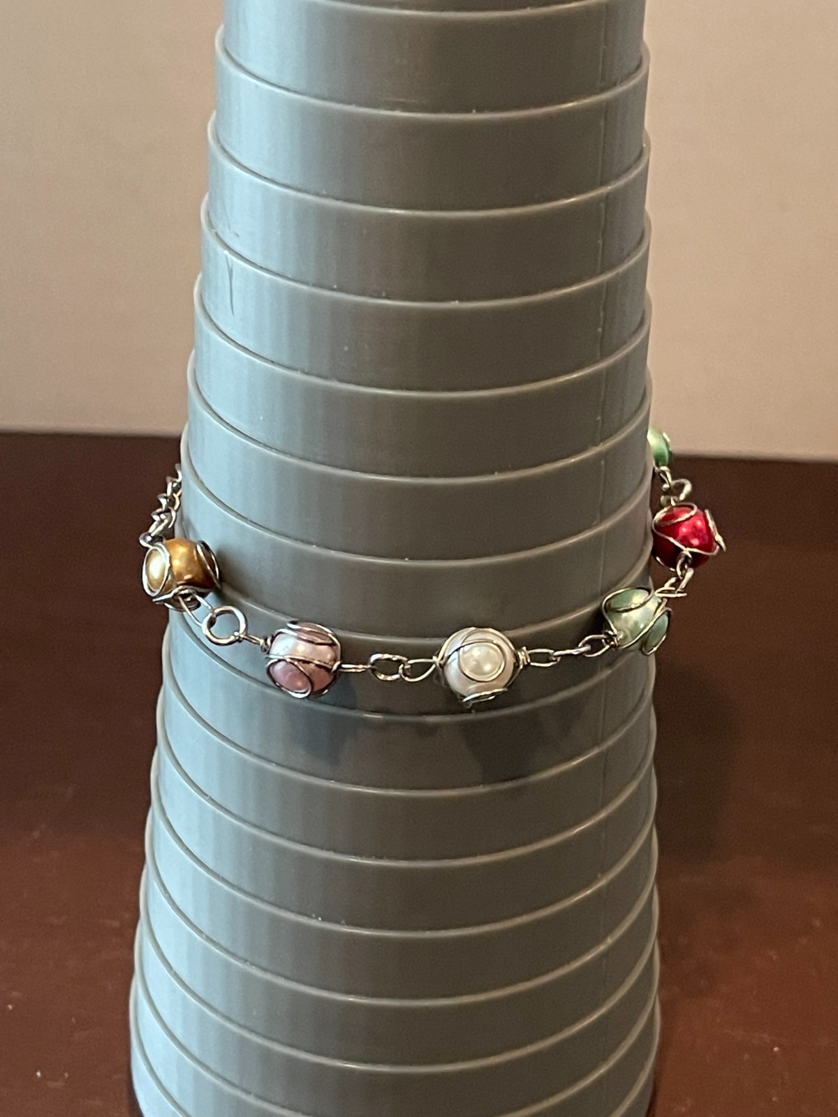 Wire-Wrapped Beaded Bracelet Caged Link Bracelet Cute Dainty Silver Tone Glass