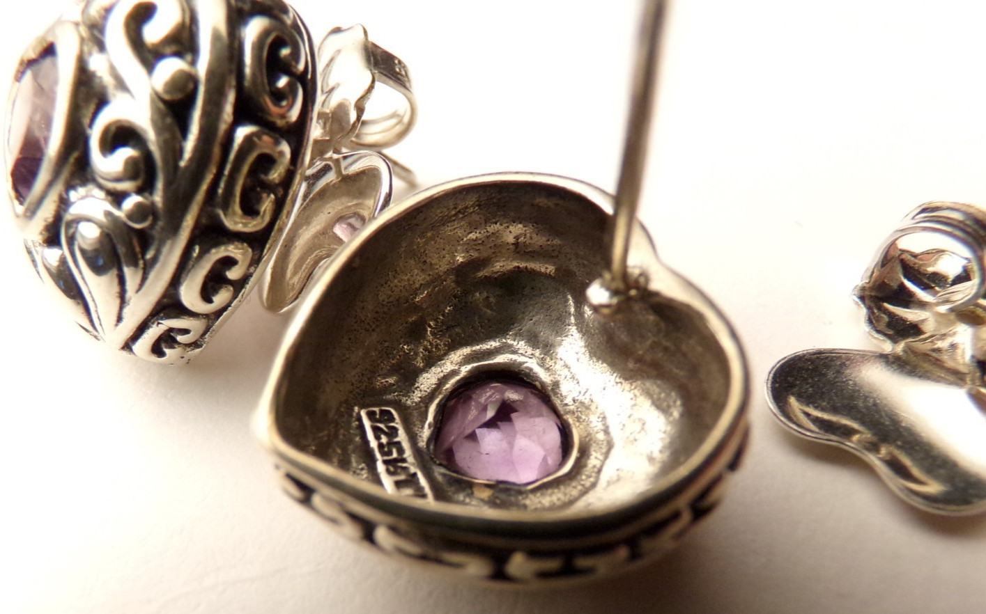 VTG SIGNED KH KIT HEATH AMETHYST HEART STONE DEEP LARGE POST PIERCE EARRINGS