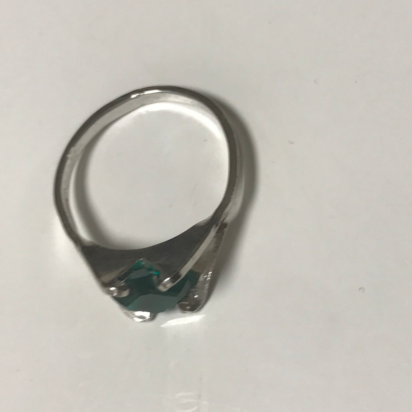 Vintage Simulated Emerald Stamped 18k HGE Ring Size 3 May Birth Stone Green