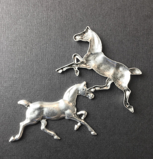 40204 Matte Silver Oxidized Large Running Horse Jewelry Finding