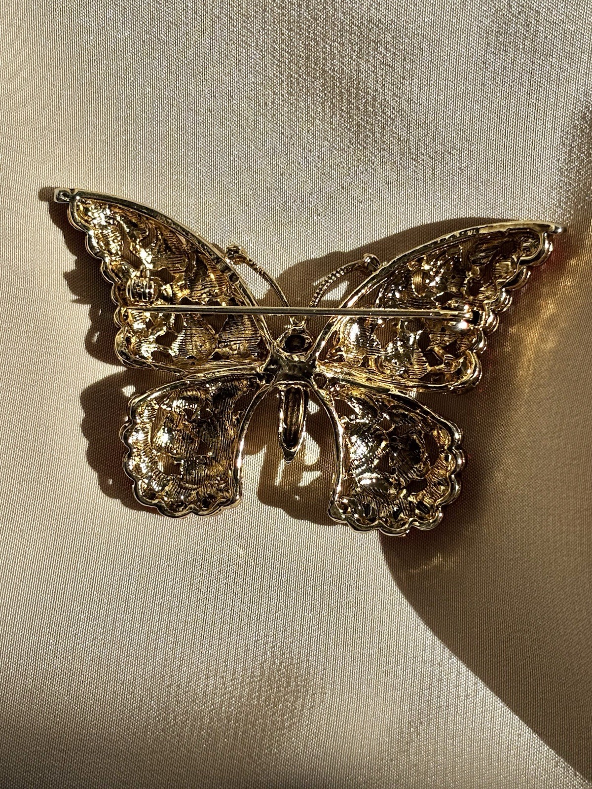 Vintage Gold Tone Red Rhinestone Butterfly Brooch In Great Condition