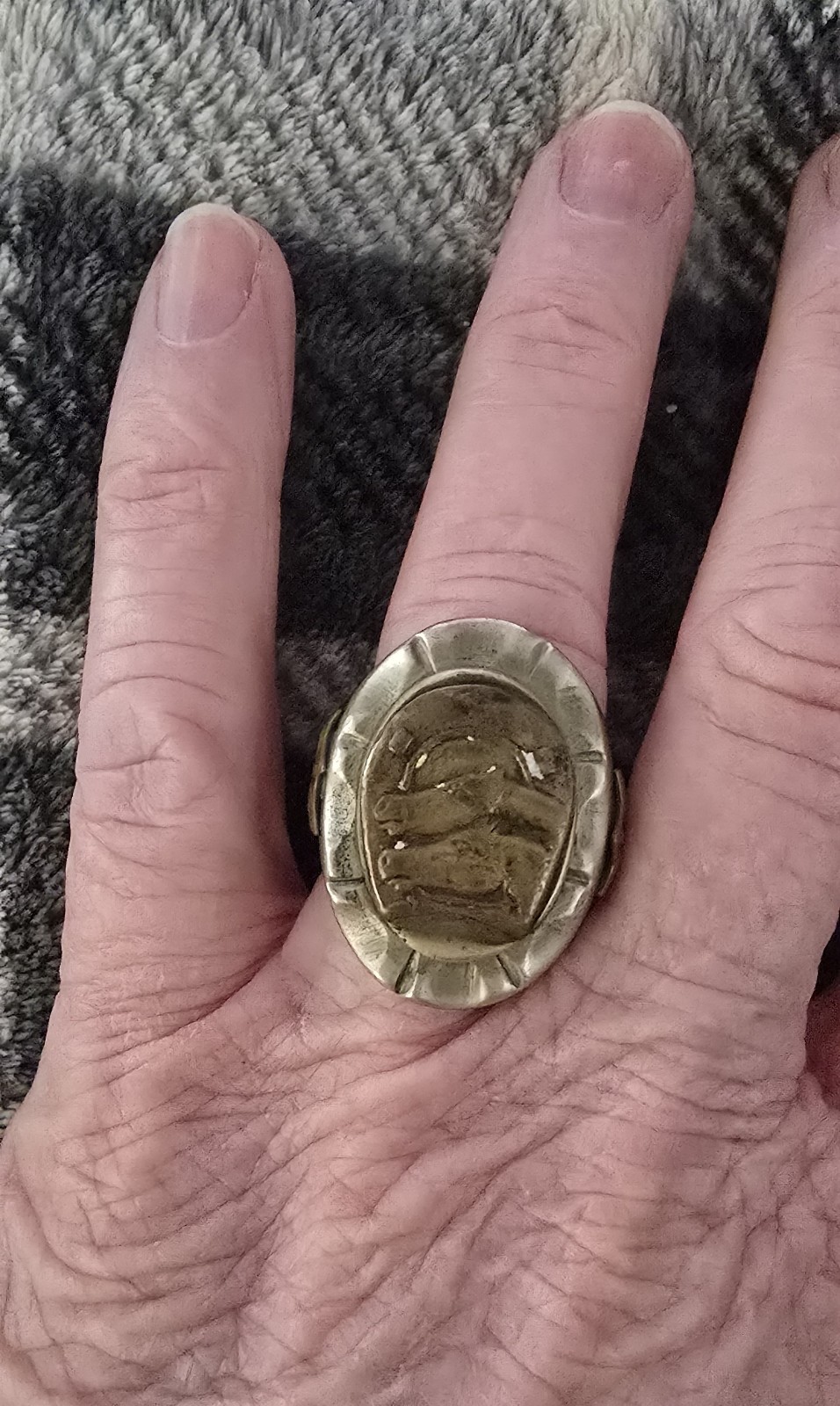 Very Rare 1940s Mexican Biker Ring Mixed Metals Brass Horses enamel sz 9, 35g