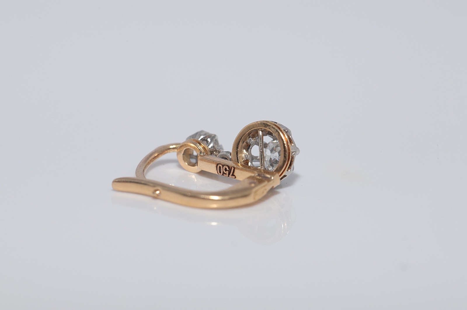 Antique Circa 1920s 18k Gold Art Deco Natural Diamond Decorated Earring