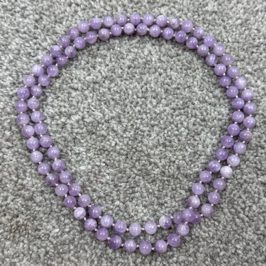 Pale Lavender Amethyst Bead Individually Knotted Strand Vintage Necklace 36″